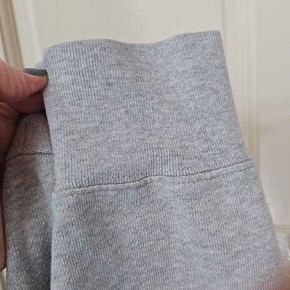 ARITZIA,wilfred free Gray Sweatshirt, Size S, Aritzia Brand NWOT! - Picture 6 of 7